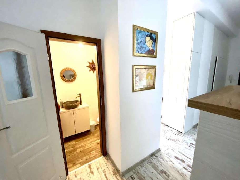 Residence Park Lovely Apartman With Private Parking Kysucke Nove Mesto Exterior foto