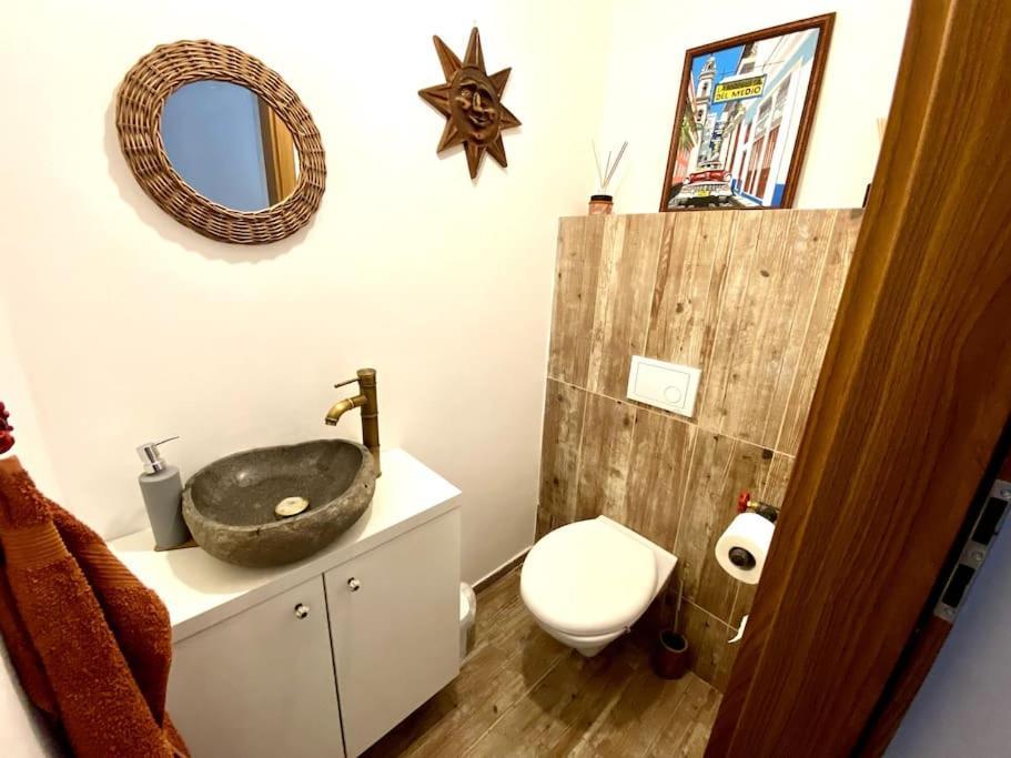 Residence Park Lovely Apartman With Private Parking Kysucke Nove Mesto Exterior foto