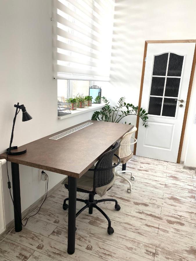 Residence Park Lovely Apartman With Private Parking Kysucke Nove Mesto Exterior foto